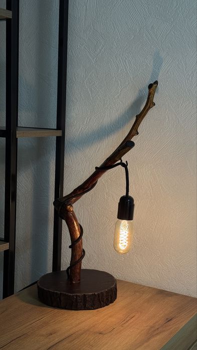 Світильник лампа з натурального дерева