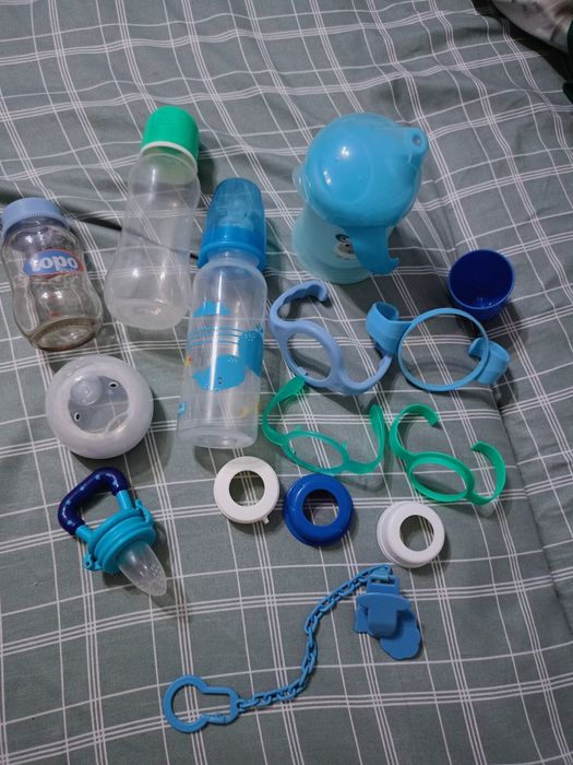 Ніблери,поїльник,ручки до пляшок,пляшечки,бутилочки,кришечки для пляшо