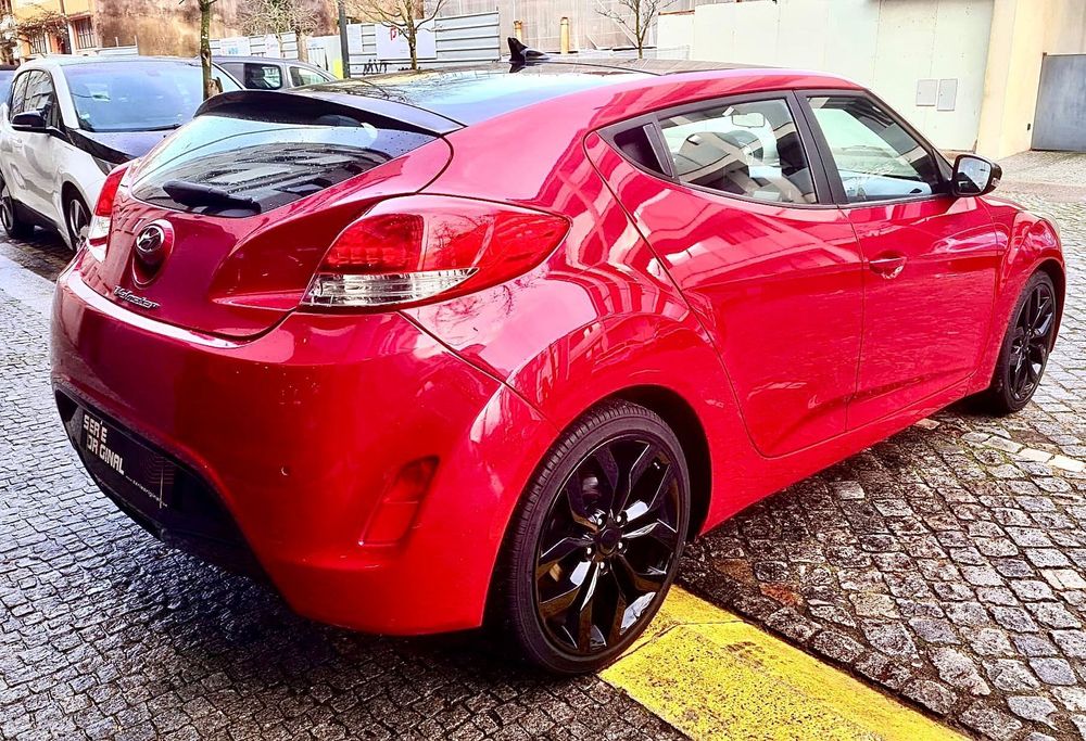 Hyundai Veloster 1.6 blue Style