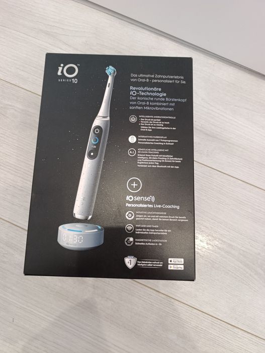 Szczoteczka magnetyczna ORAL-B iO 10 Biała