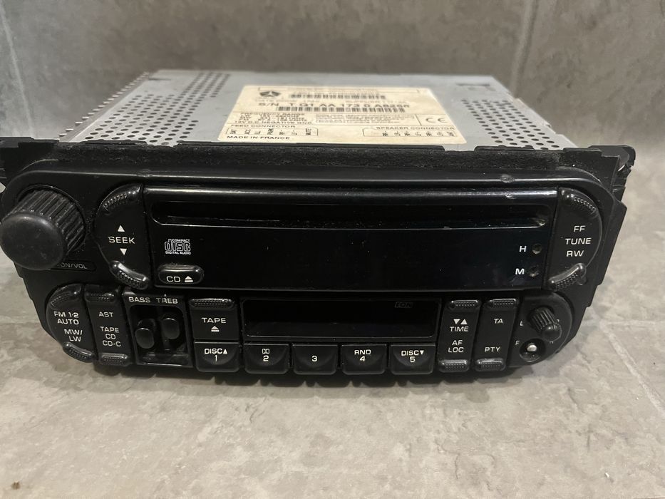 Автомагнитола  концерна даймлер крайслер