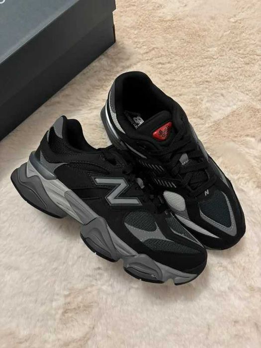 New Balance 9060 Black Rozmiar 41.5