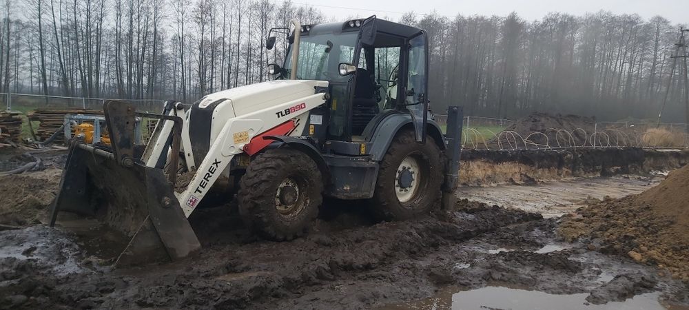 Koparko-ładowarka--Piasek, Żwir, Kruszywa, Ziemia -Transport,Sprzedaż