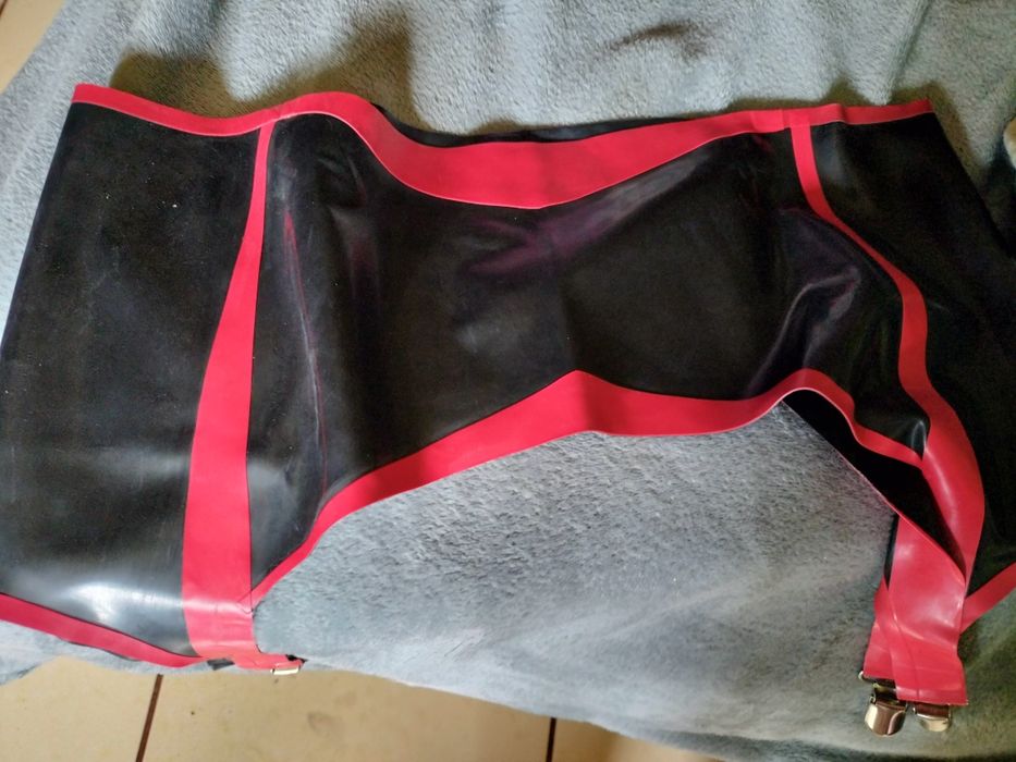 Pas do pończoch roz XXL