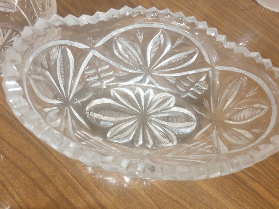 Кришталева цукерниця або  фруктовница.