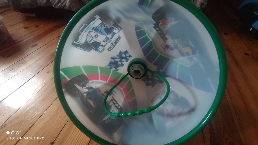Lampa sufitowa dziecięca samochody
