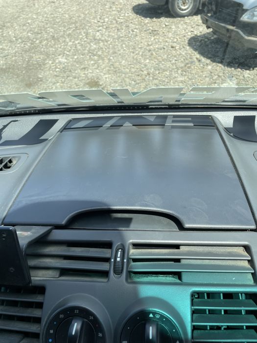 Бардачок полка центральна Vito W639 Віто 111 112 115