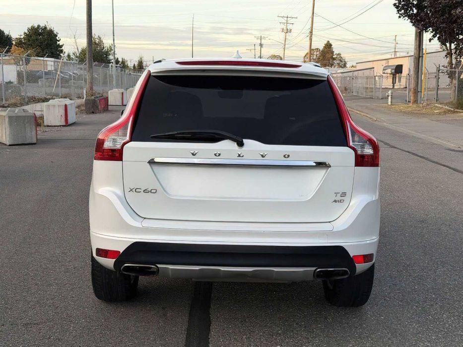 Volvo XC60 T5 Premier      2016