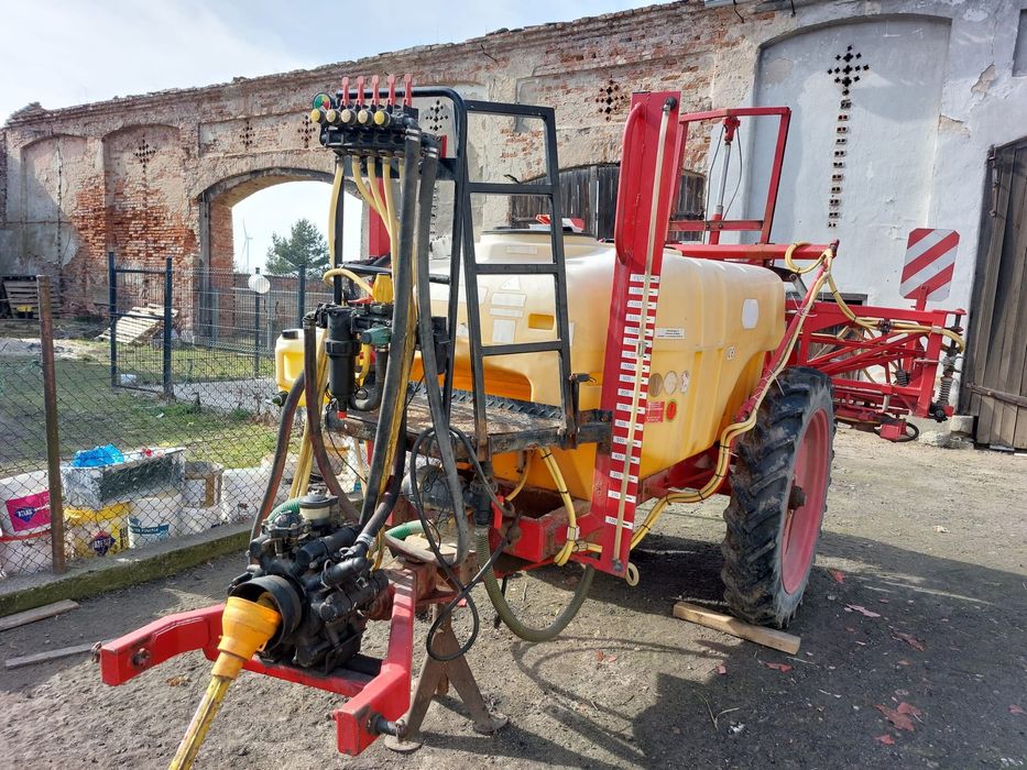 Opryskiwacz polowy przyczepiany Tad-Len 1780-18m