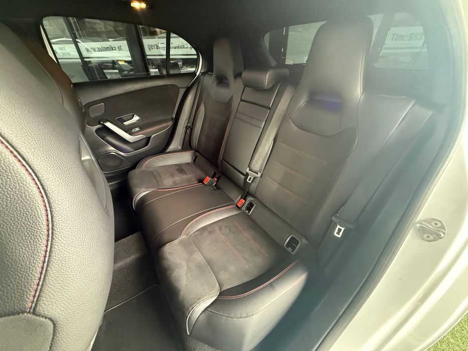 Mercedes-Benz A 250 e AMG Line