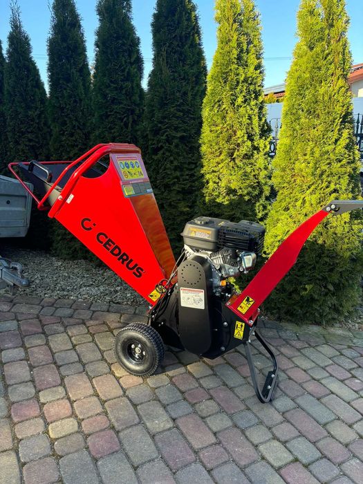 Rębak rozdrabniacz do gałęzi Wynajem Wypożyczalnia Astika