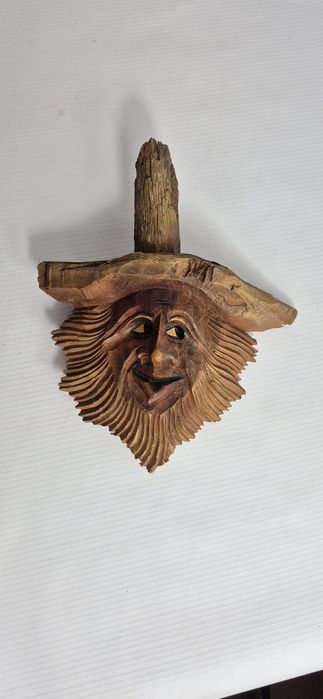 Wyjątkowa Rzeźba "Duch Lasu" – Rękodzieło w Drewnie