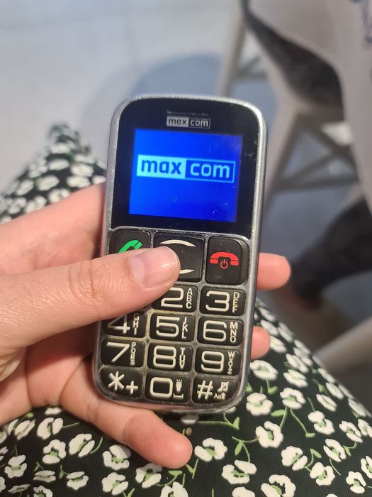 Telefon komórkowy Max COM BL 4C dla seniora smartfon