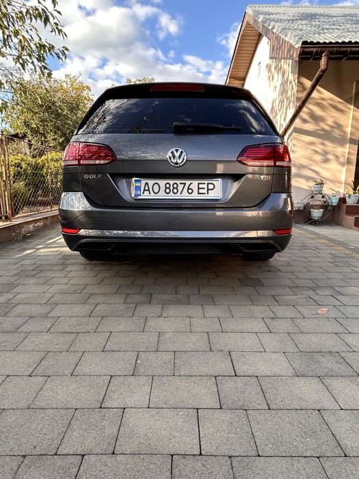 Автомобіль Volkswagen Golf VII  1.6 TDI