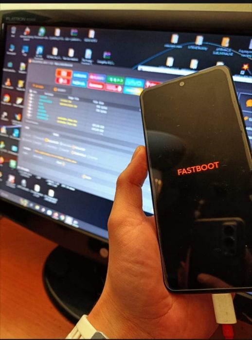 Android Naprawa systemów Root  Blokady Telefony Teblety Nawigacje