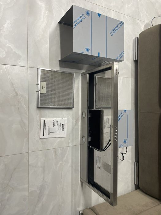 Витяжка Т-подібна Perfelli TET 6612 A 1000 W LED