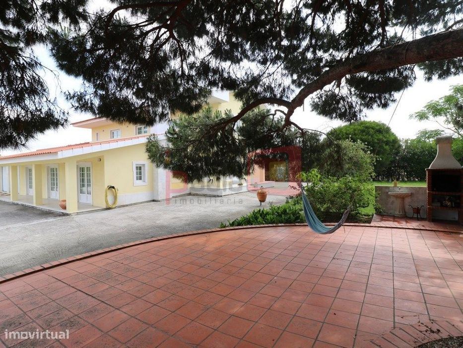 Quinta Com Moradia E Piscina Em Terreno De 1,3Ha Pinhal Novo - Carr...