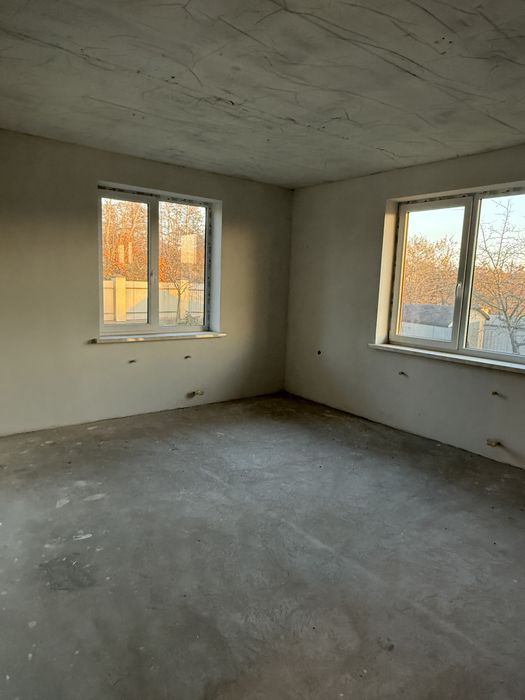 Продаю будинок біля Новояворівська