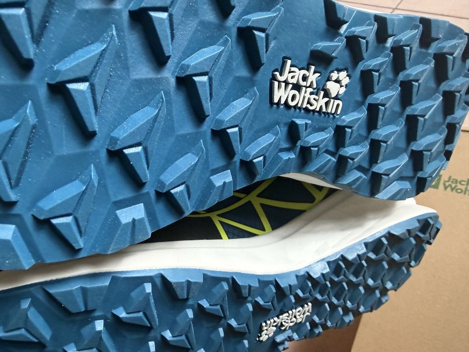 Lekkie Buty sportowe Jack  Wolfskim rozm . 44