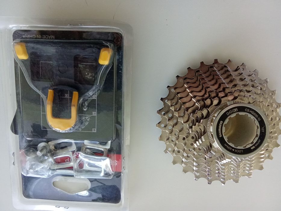 Шатуни Campagnolo 105 фрівіл манетка касета шолом шини барабан шипи.