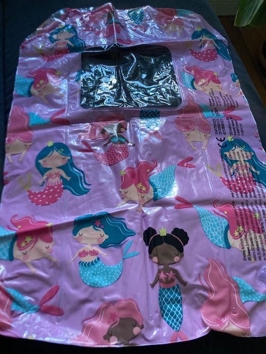 Materacyk plastikowy dla małego dziecka