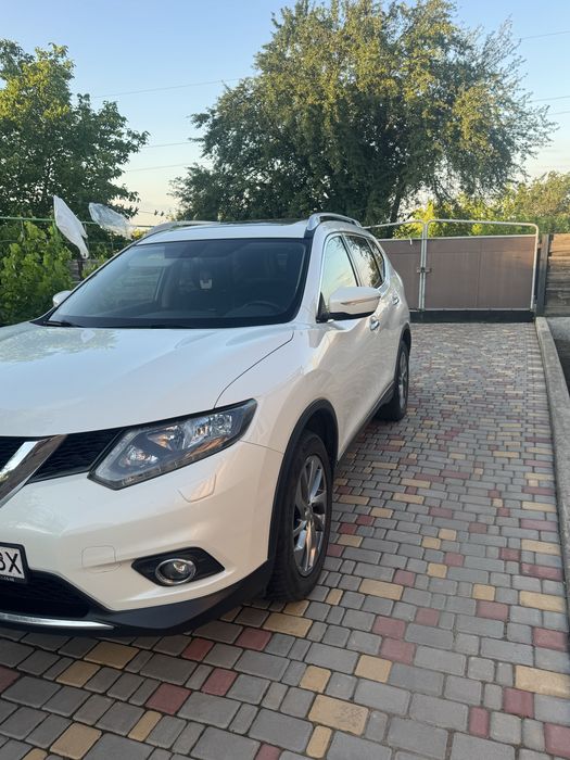 Nissan  X-trail 2016