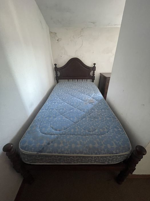 Cama com colchão