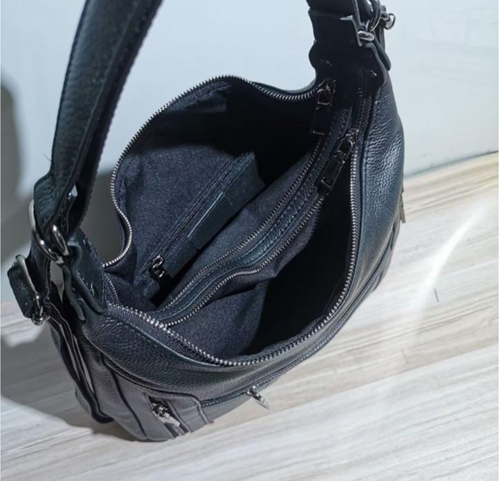 Жіноча шкіряна сумка рюкзак