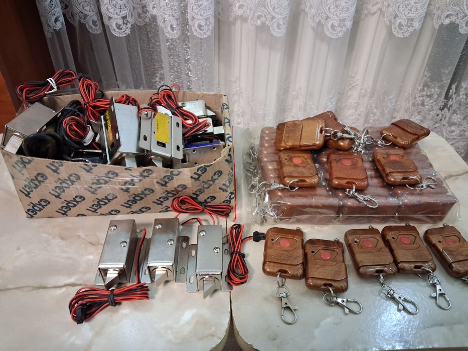 Електрозамок. Для холодильників та меблів