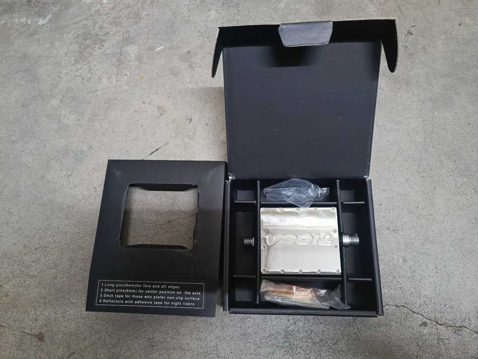 Pedais Tioga Monoblock - novos - rosca 9/16 - 120 euros