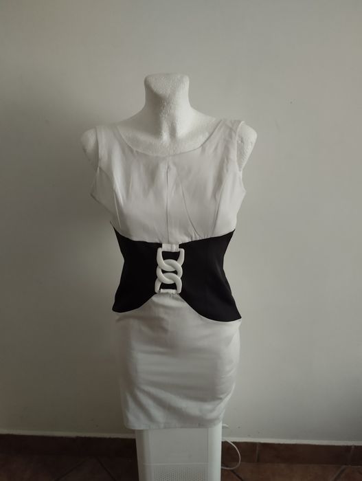 Sukienka damska nowa rozm 36(S)