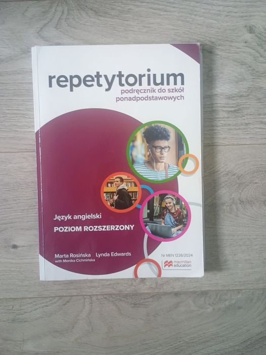 Repetytorium Macmillan poziom rozszerzony