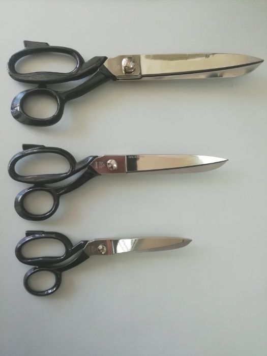 Tesoura de alfaiate em aço - PREMAX - 20cm - NOVA