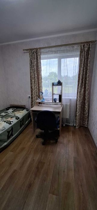 Продам дом пгт, Зидьки. Крепкий в отличном месте рядом г.Змиев