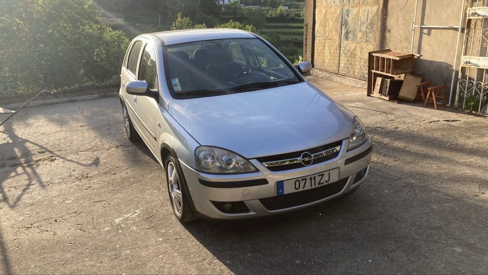 Opel corsa em muito bom estado
