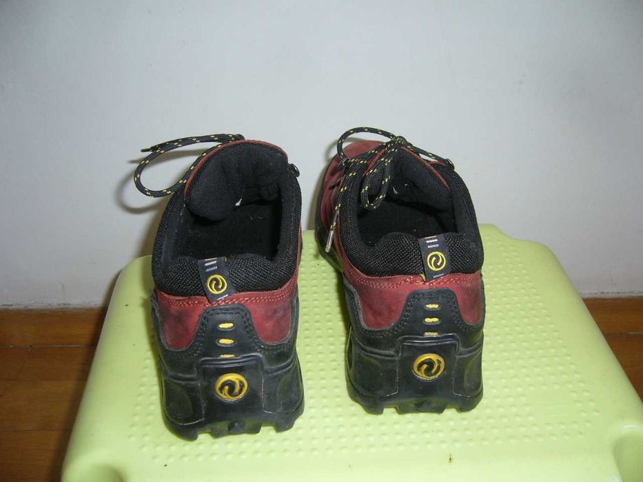 Półbuty trekkingi Lesta