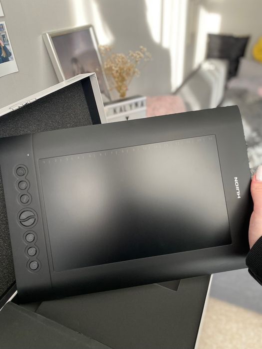 Графічний планшет Huion H610Pro V2