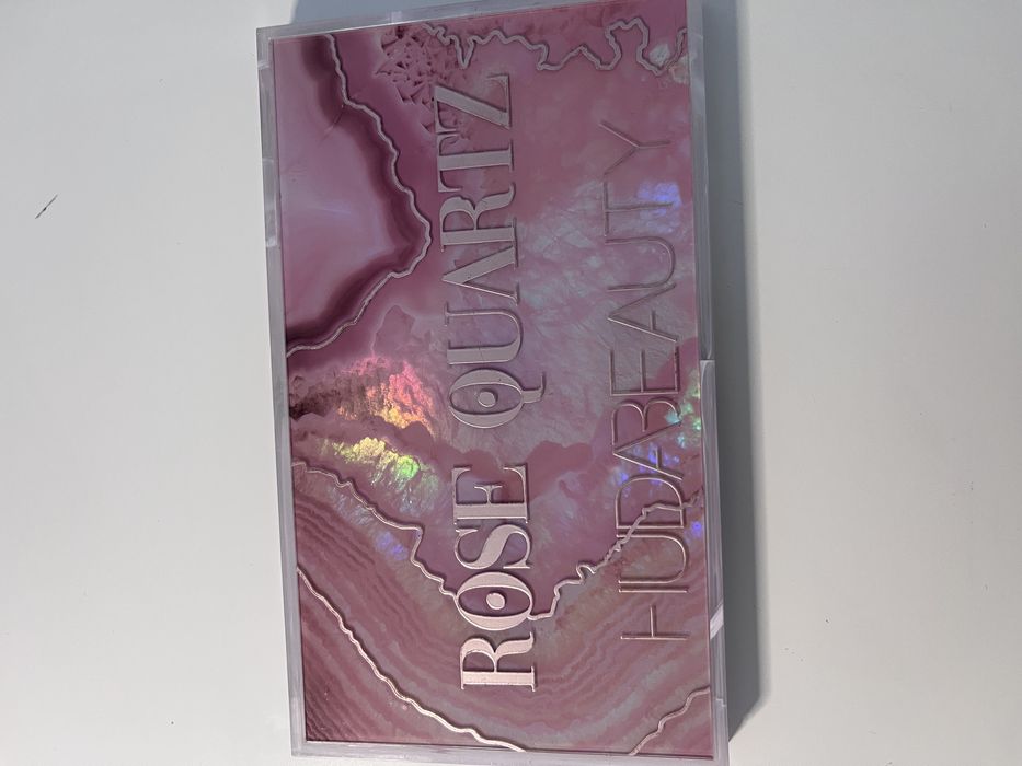 Huda Beauty Rose Quartz