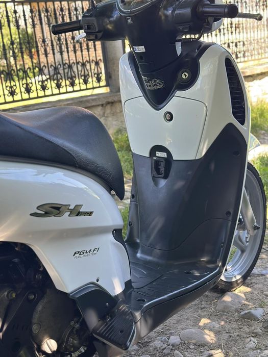 Скутер Honda sh 150