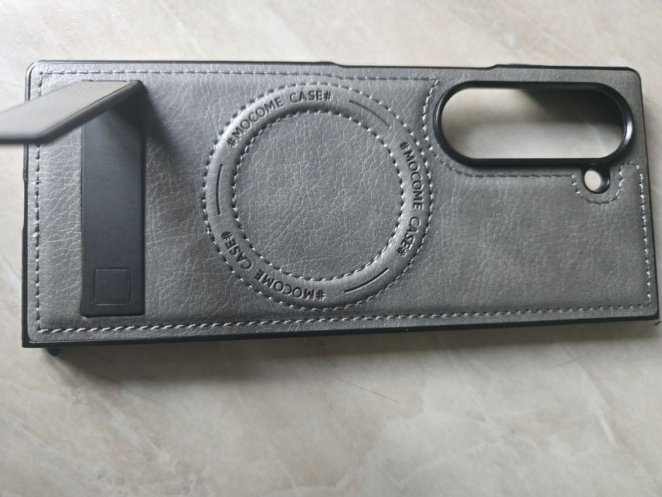 Чехол шкіряний на Samsung Fold 6