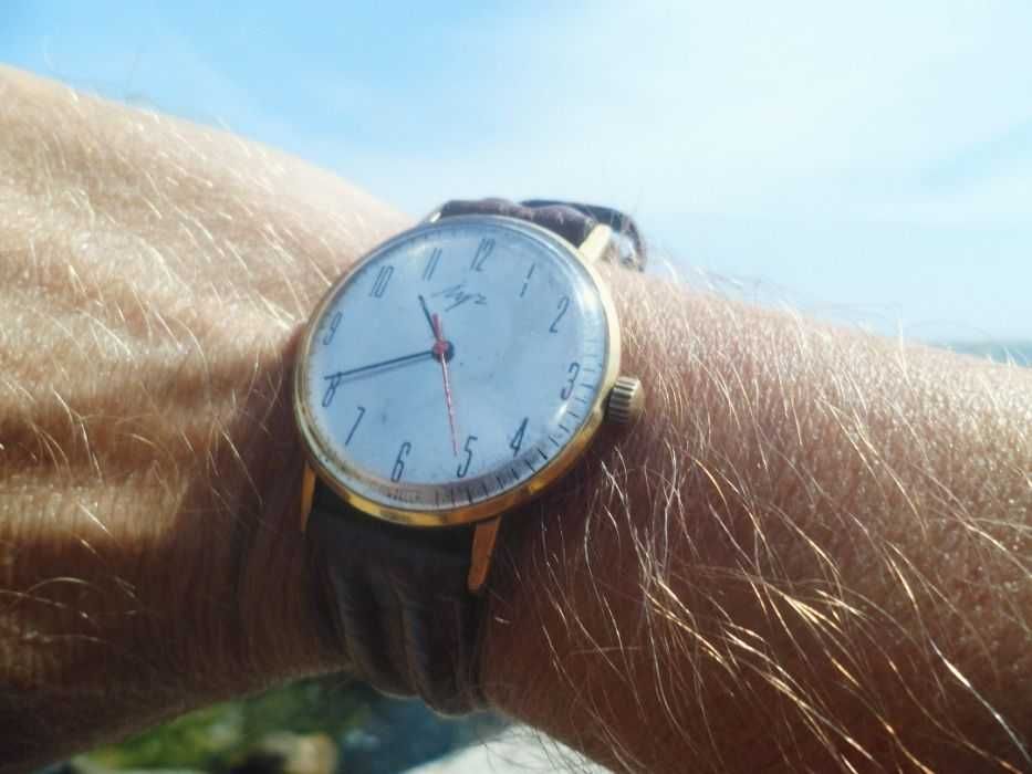 Наручные часы Луч Au20