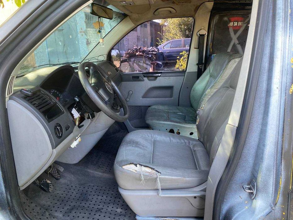 Продаю Volkswagen Transporter T5 2005 1.9 TDI МКПП