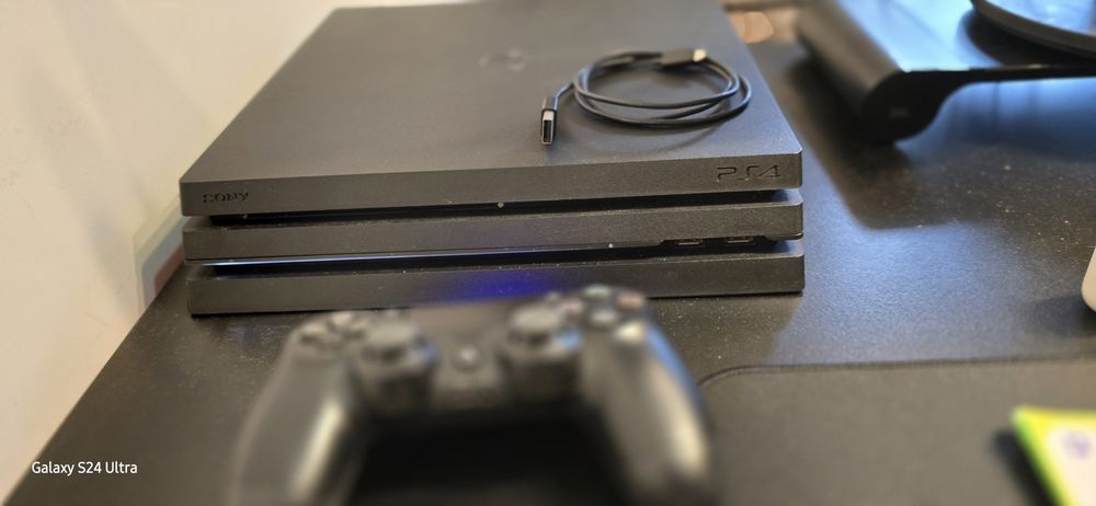 PlayStation 4 Pro 1TB – Modelo CUH-7200 (Última Versão) - PS4 PRO