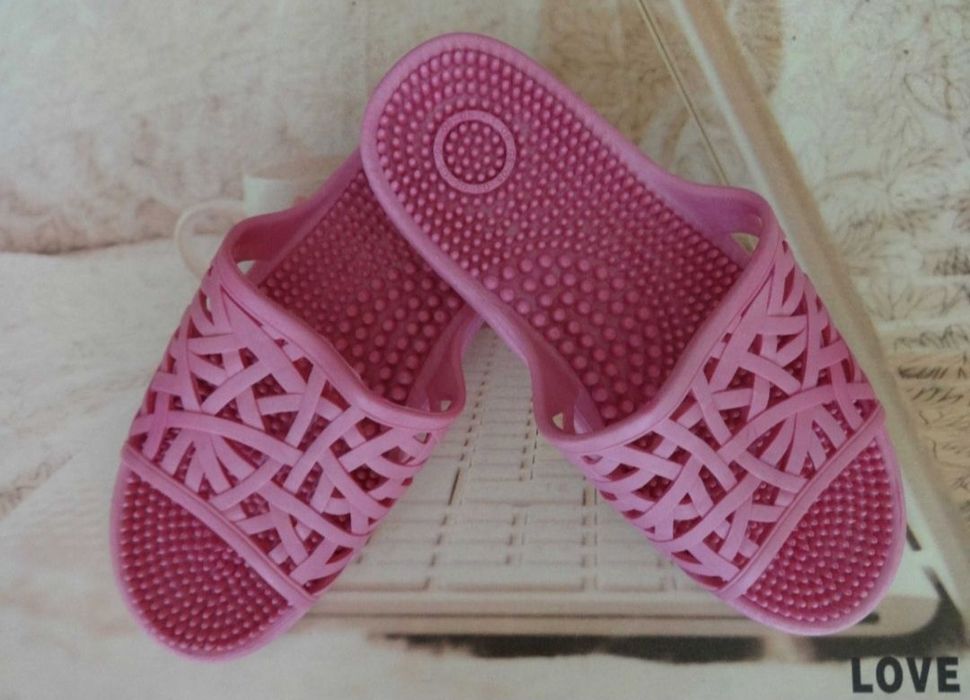 Массажные тапочки,Массажные шлепанцы