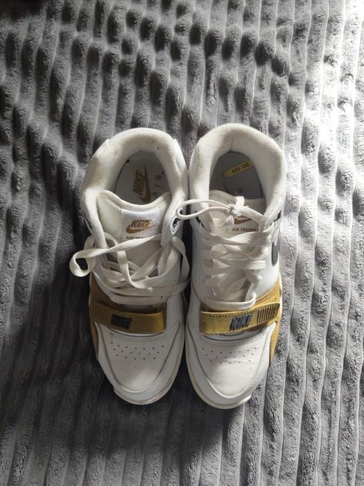 Sapatilhas Nike número 42 em muito boas condições usei só uma vez