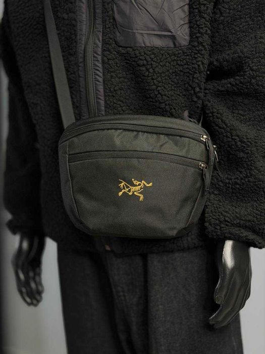 Месенджер Arcteryx Mantis 2 чорна