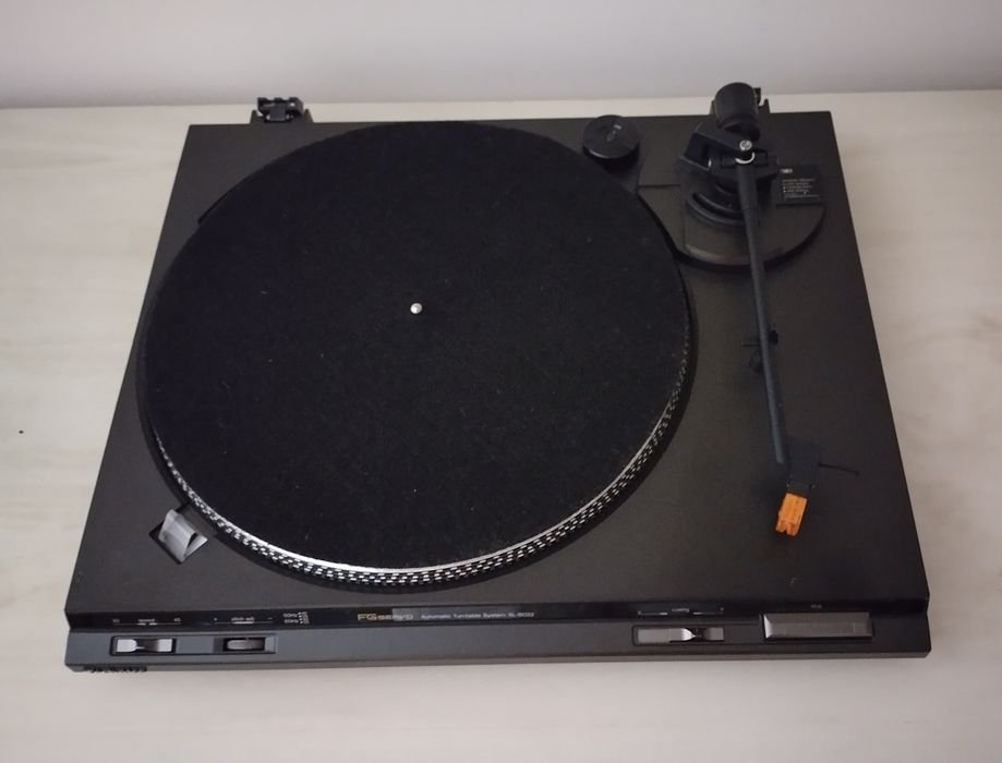 Technics gira discos SL BD22 muito bom estado.