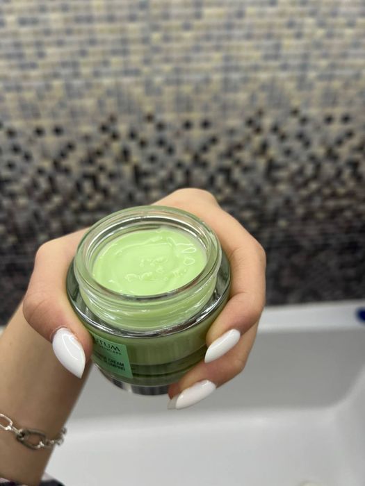 Продам крем Instytutum!