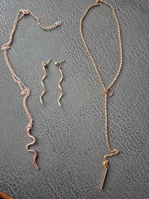 Naszyjniki i kolczyki