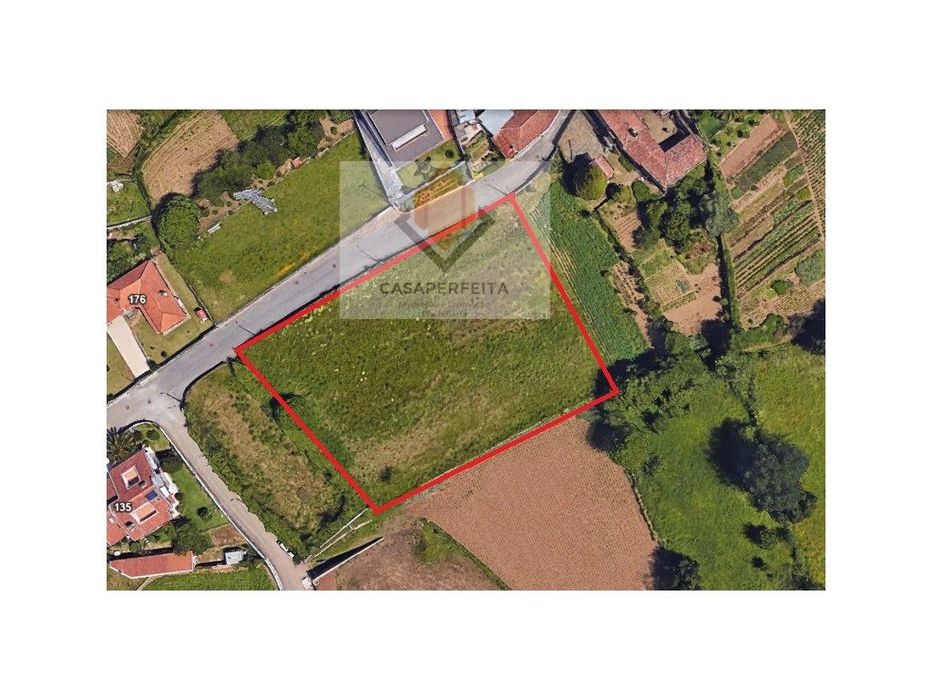 Terreno com 3000m2 com possibilidade de construção - Sandim